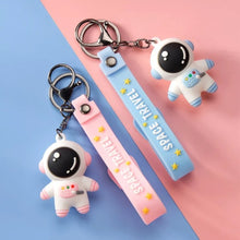 Load image into Gallery viewer, 3D Astronaut Keychain