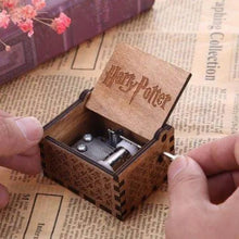 Load image into Gallery viewer, Harry Potter Hedwig Theme Music Box